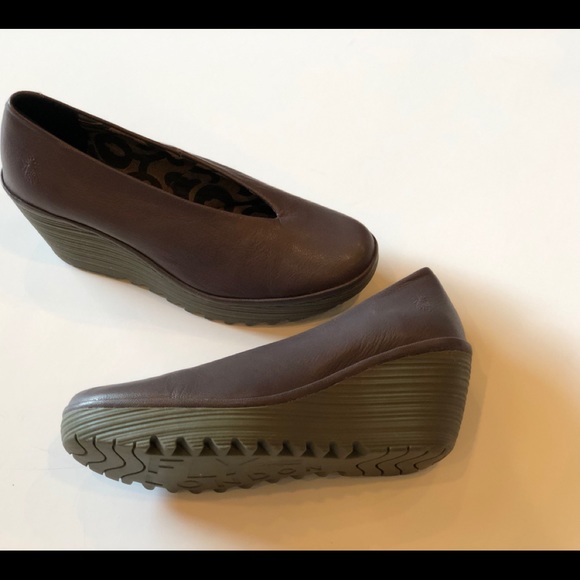 fly london yaz wedge pump